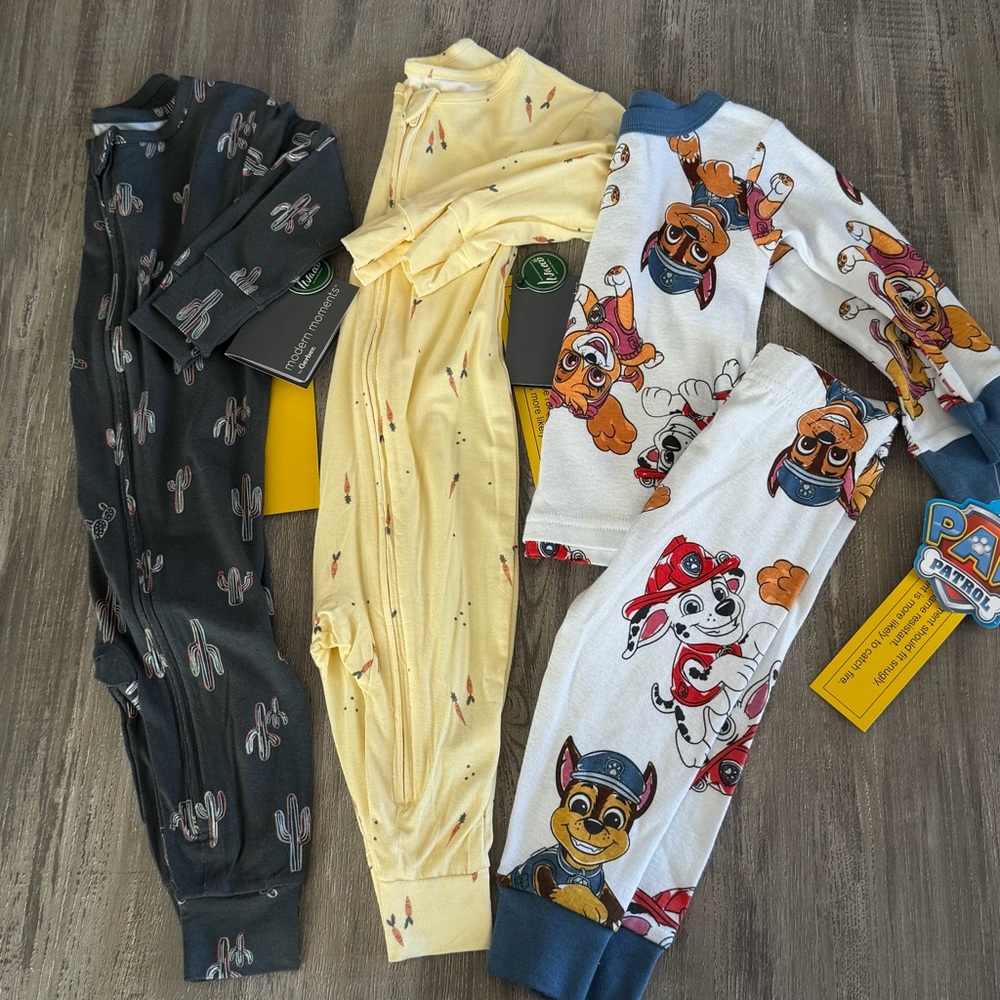 New baby pajamas